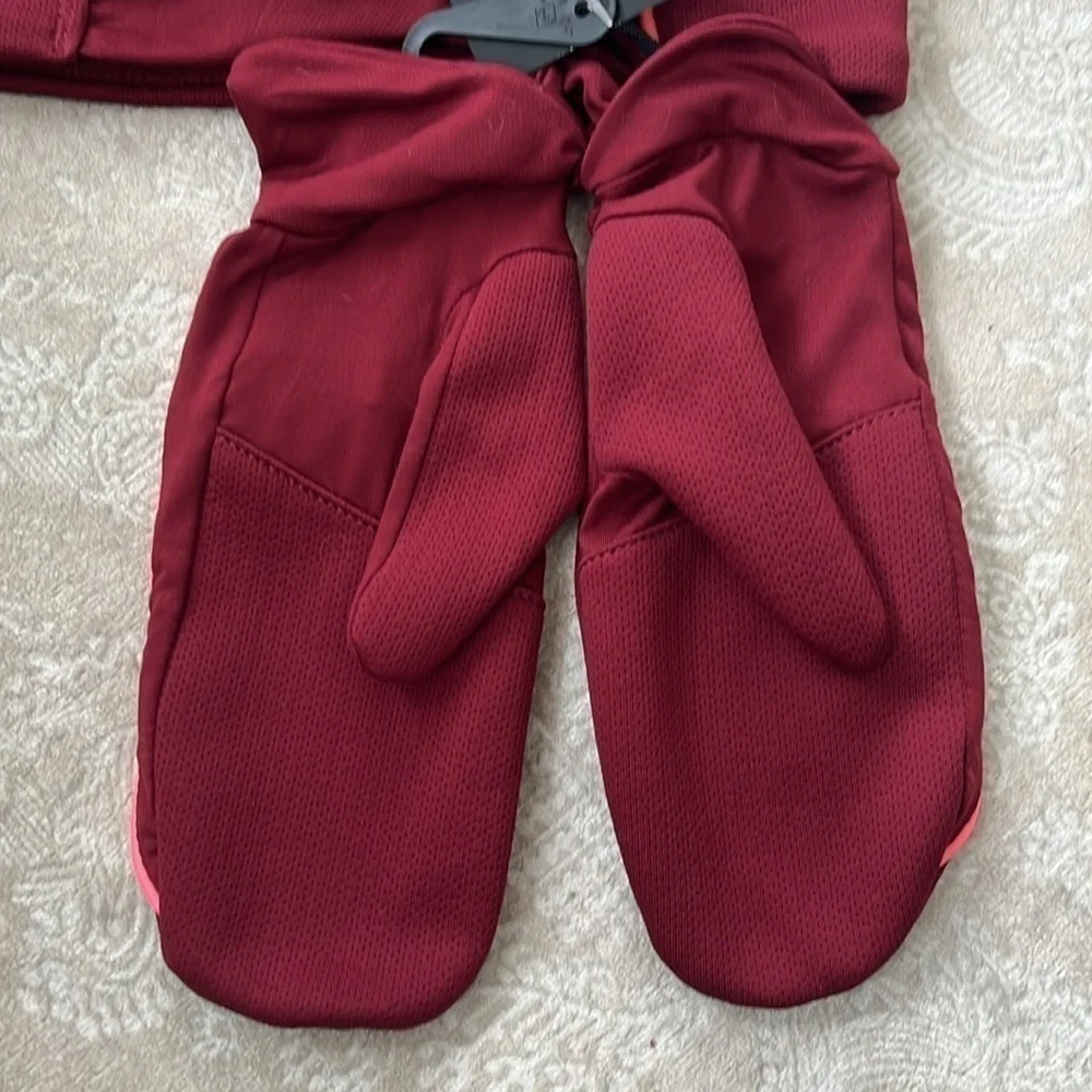 Brand New Under Armour Maroon Fleece Headband Earband & Mittens Set Running